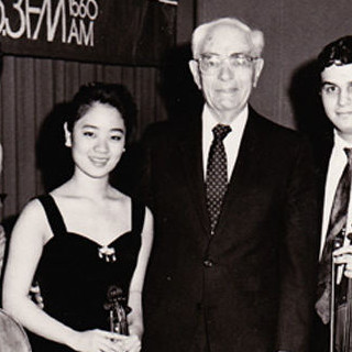 Chee-Yun With Mr. Avery Fisher, Gil Shaham, and Yosif Feigelson at the 1990 Avery Fisher career grant award presentation